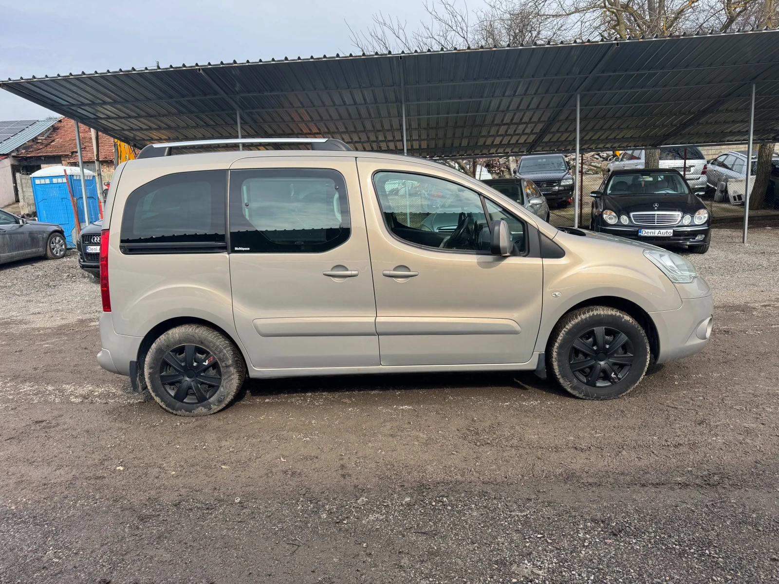 Citroen Berlingo 1.6 HDI, снимка 4 - Автомобили и джипове - 53802032