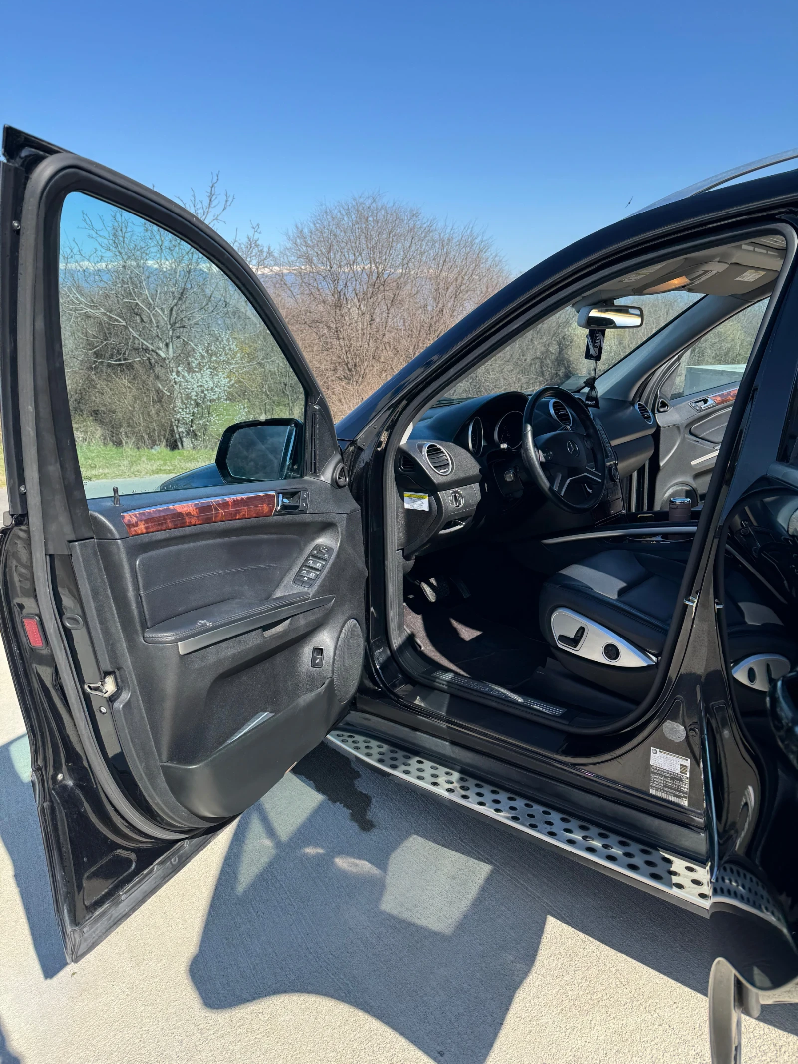 Mercedes-Benz ML 550 Ml550, снимка 14 - Автомобили и джипове - 53802985