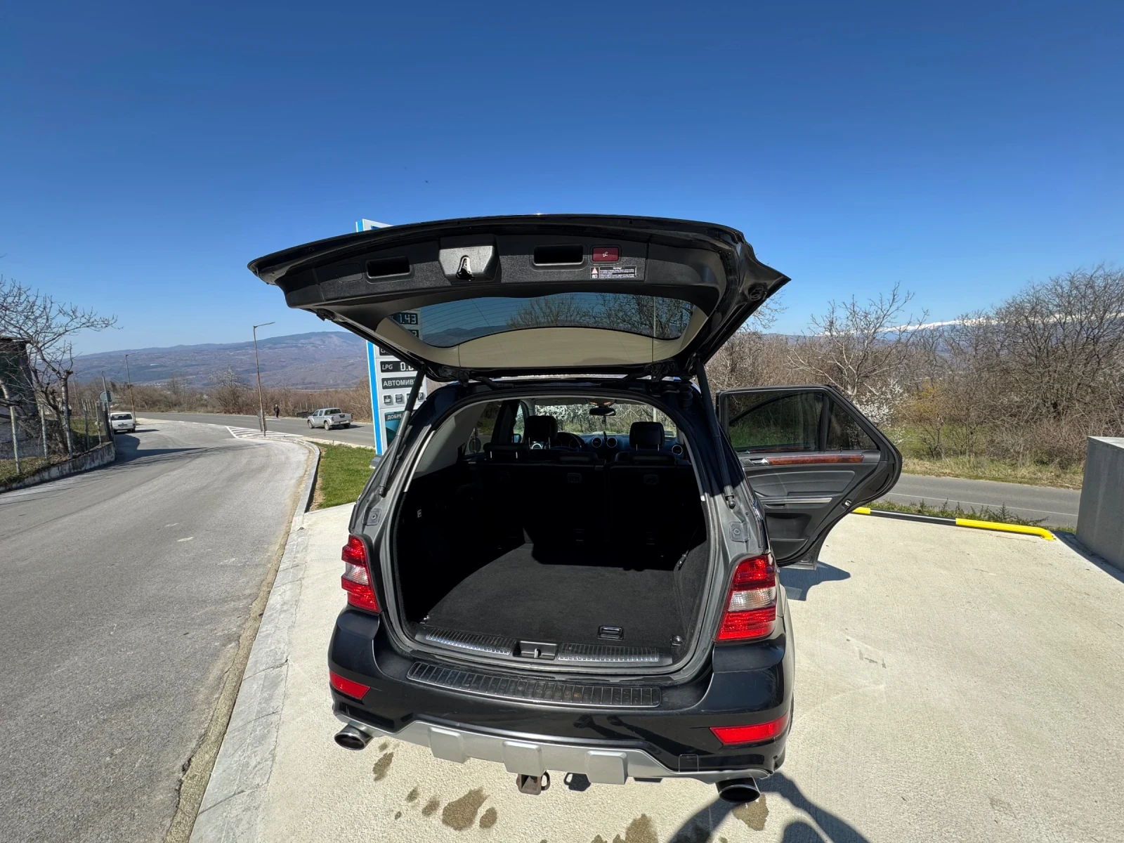 Mercedes-Benz ML 550 Ml550, снимка 13 - Автомобили и джипове - 53802985