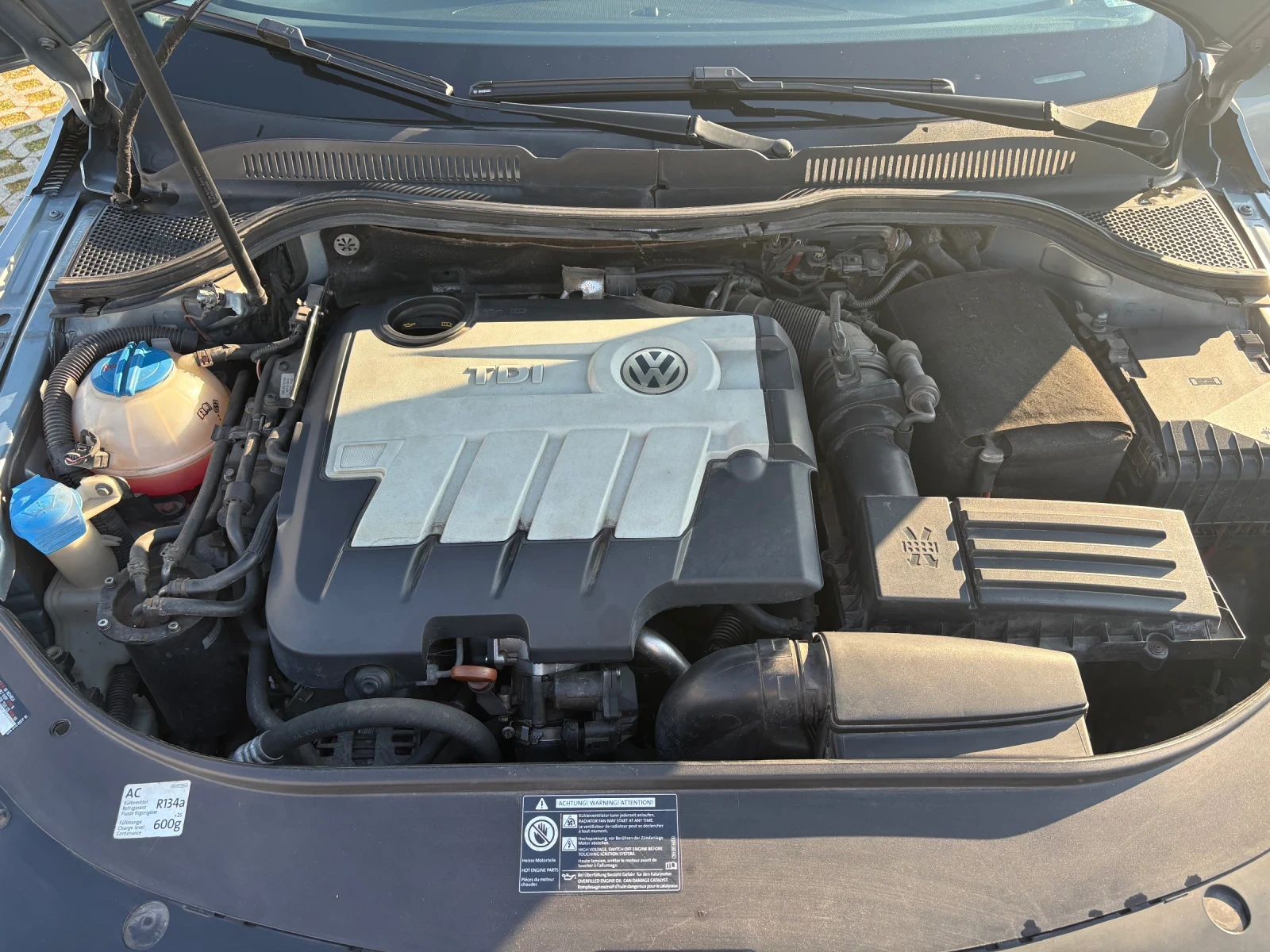VW CC 2.0TDI ACC, снимка 10 - Автомобили и джипове - 55075249