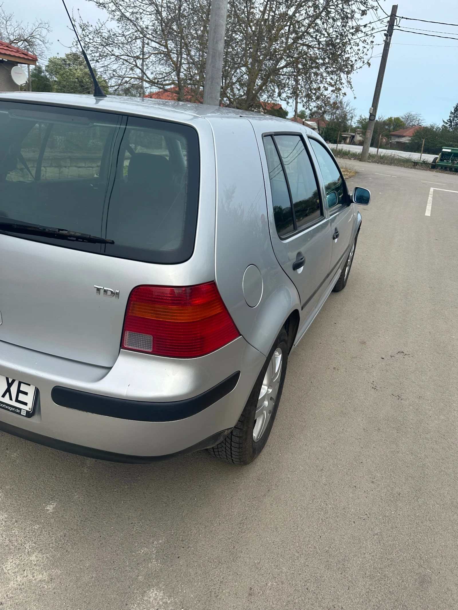 VW Golf, снимка 5 - Автомобили и джипове - 54389992