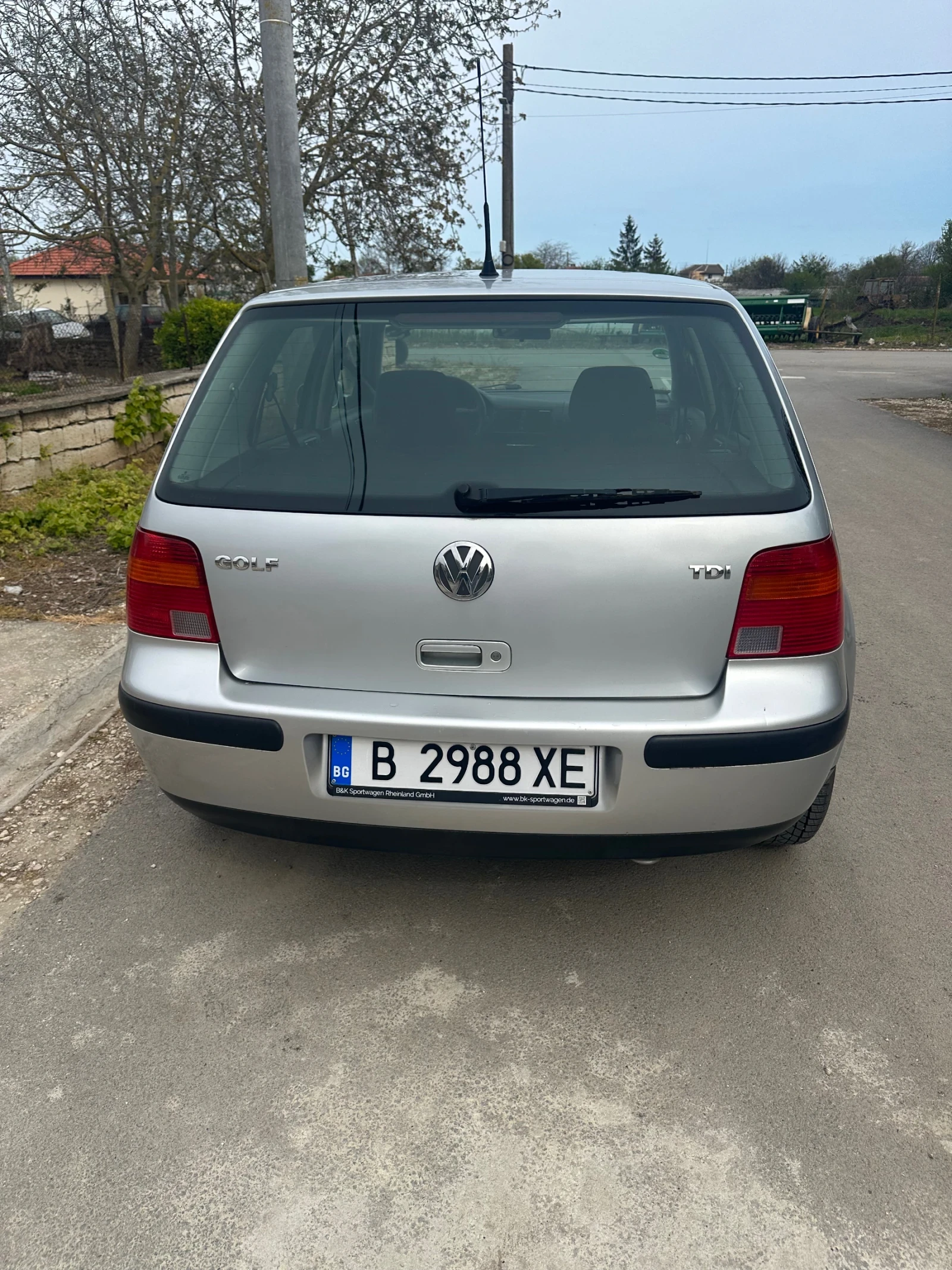 VW Golf, снимка 4 - Автомобили и джипове - 54389992