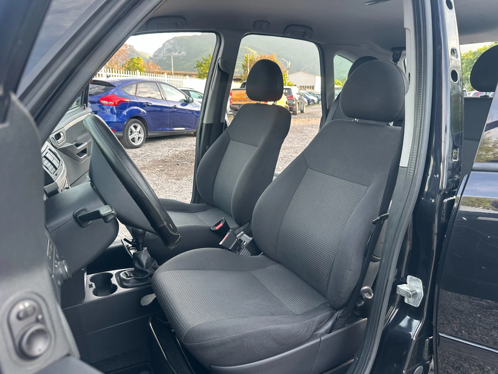 Opel Meriva 1.4i 90kc, снимка 9 - Автомобили и джипове - 54423312