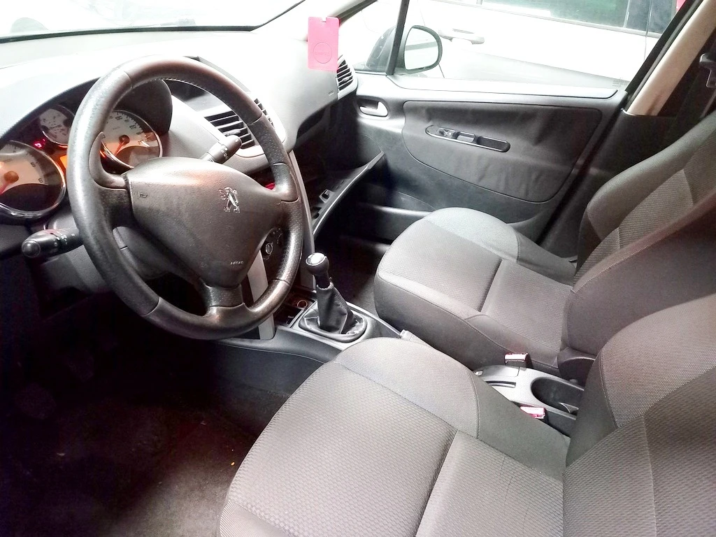 Peugeot 207 HDI Combi - Panorama, снимка 8 - Автомобили и джипове - 54542701