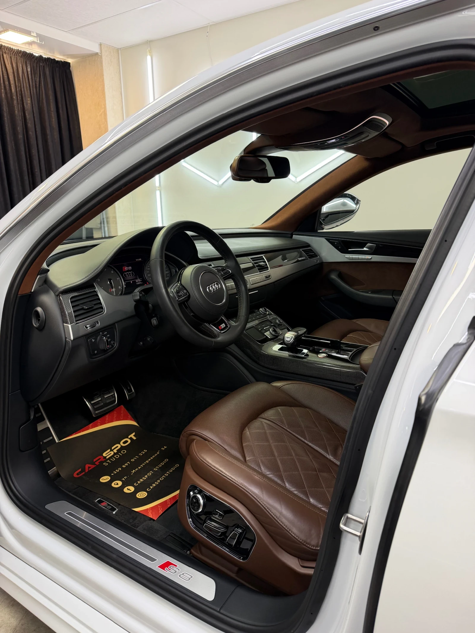 Audi S8 Реални км , снимка 9 - Автомобили и джипове - 54610034