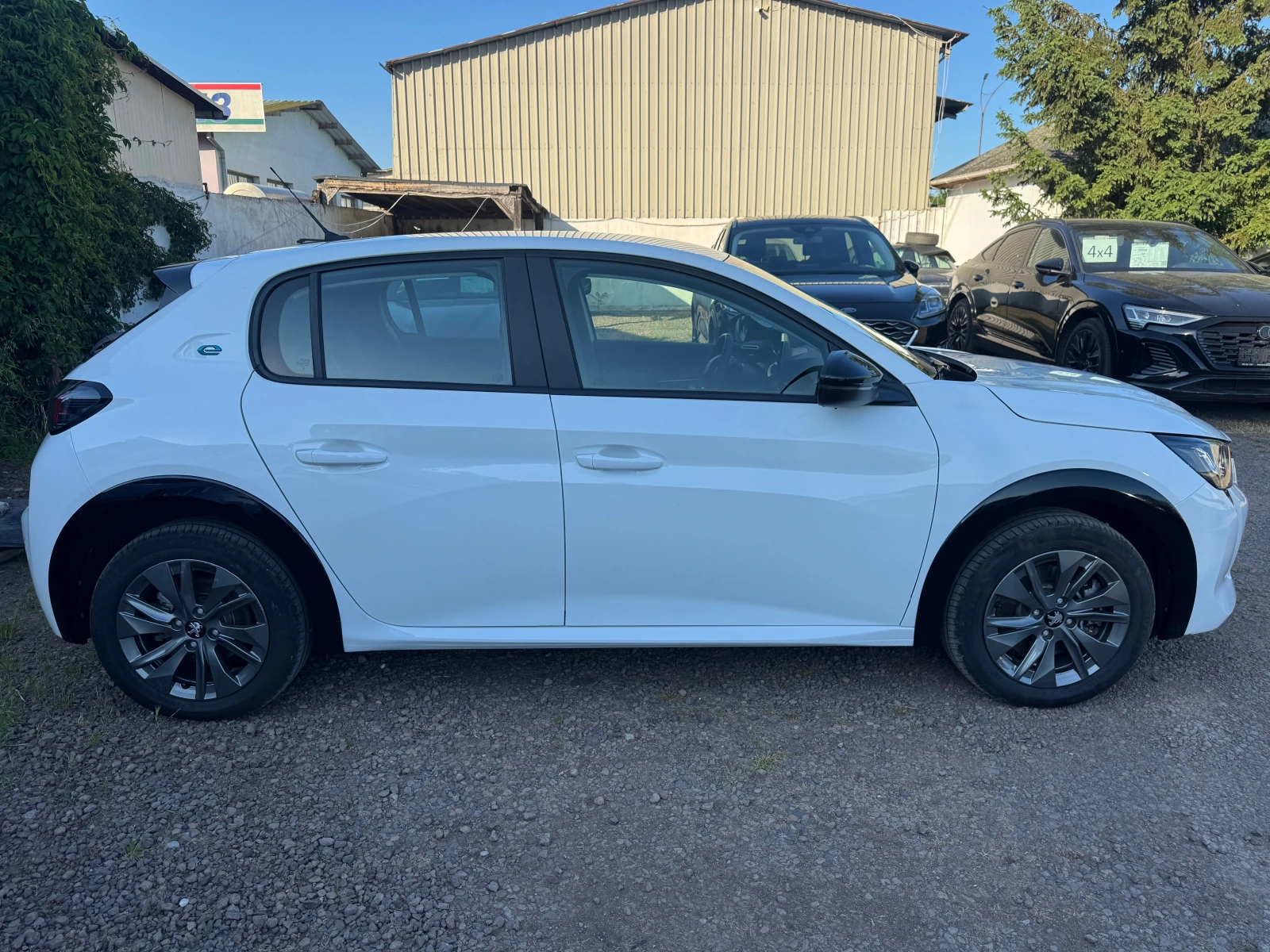 Peugeot 208 Active Pack, 136 к.с., снимка 7 - Автомобили и джипове - 54713153