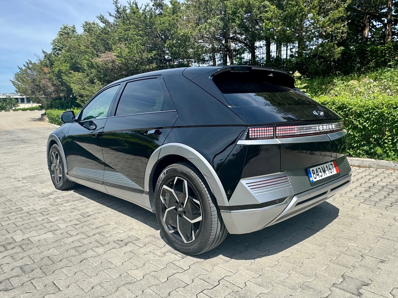 Hyundai Ioniq 5 Uniq | 72.6 kWh | Гаранция, снимка 4 - Автомобили и джипове - 54798038