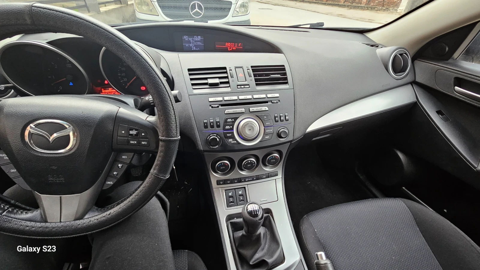 Mazda 3, снимка 6 - Автомобили и джипове - 55141950