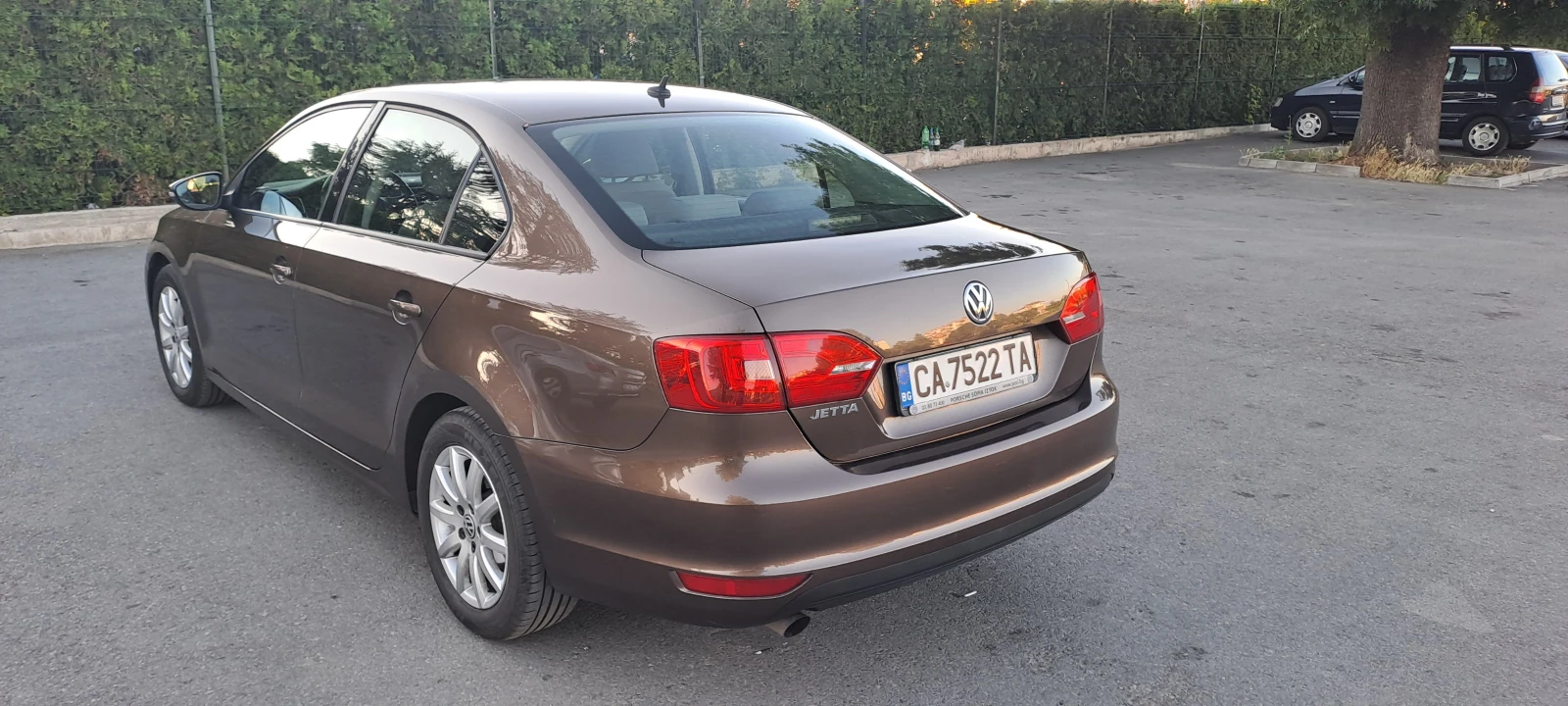 VW Jetta 1.2 TSI (105 кс), снимка 5 - Автомобили и джипове - 55159397