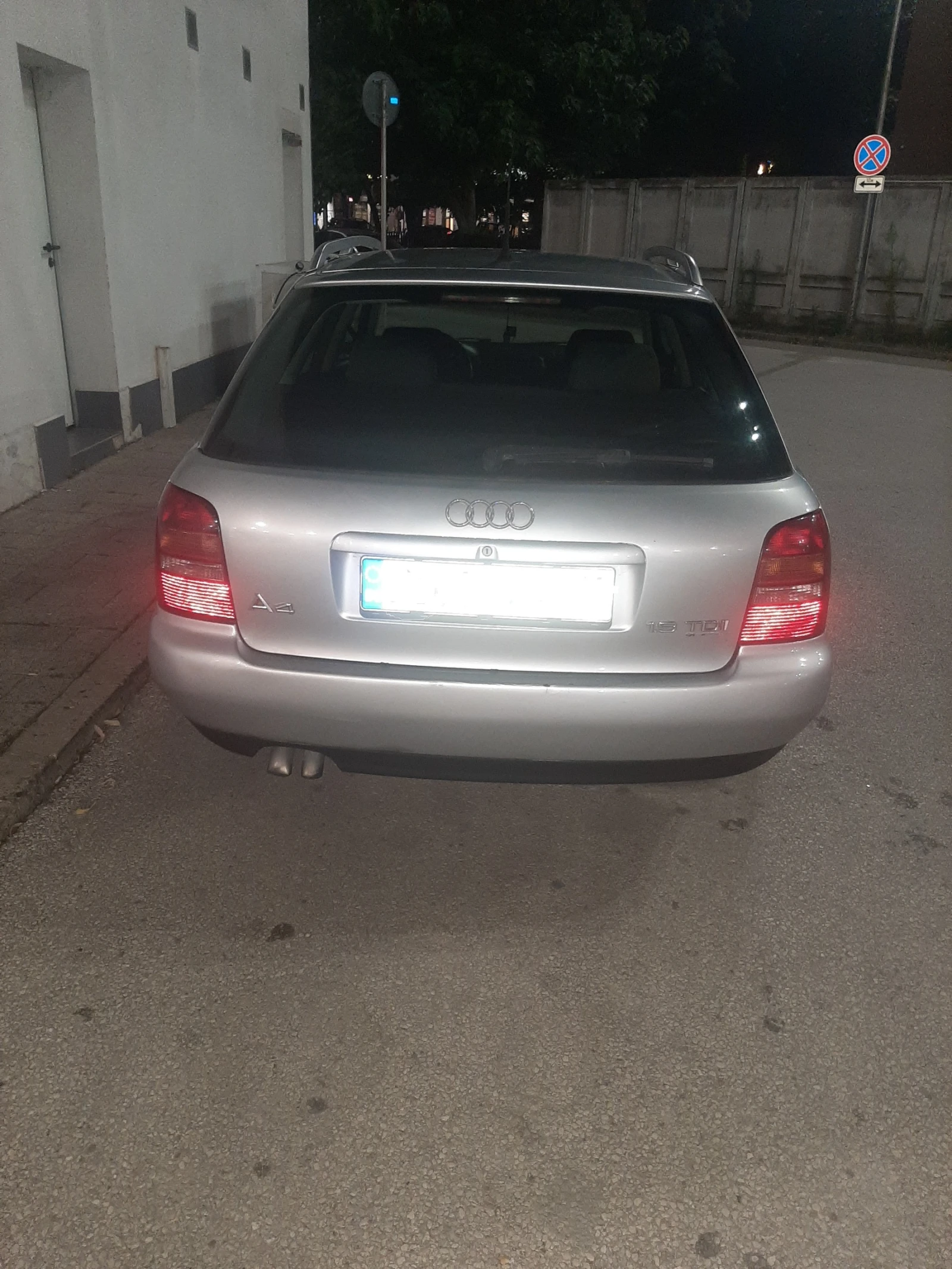 Audi A4, снимка 4 - Автомобили и джипове - 55514174