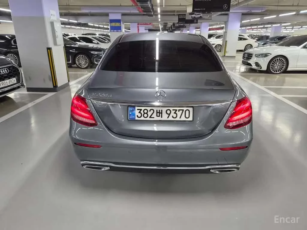 Mercedes-Benz E 220 * E220d Avantgarde * ЦЕНА ДО БГ, снимка 4 - Автомобили и джипове - 55627498