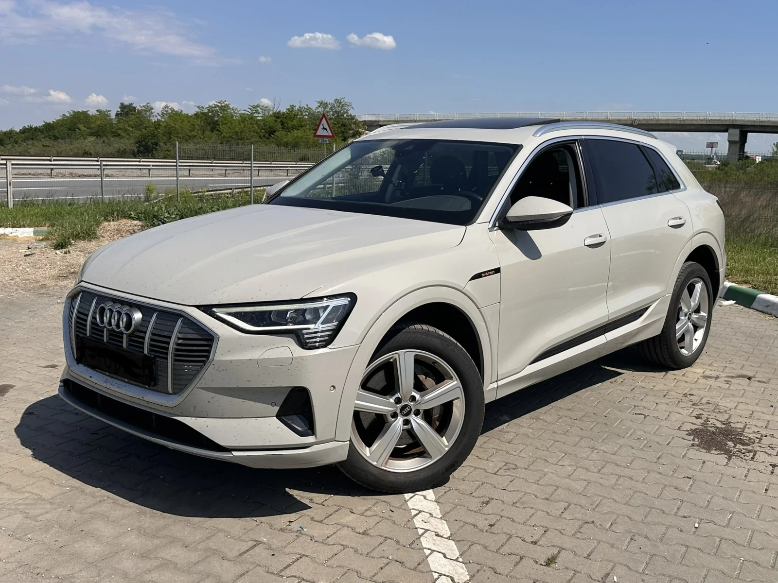 Audi E-Tron 55 408ks 95kw