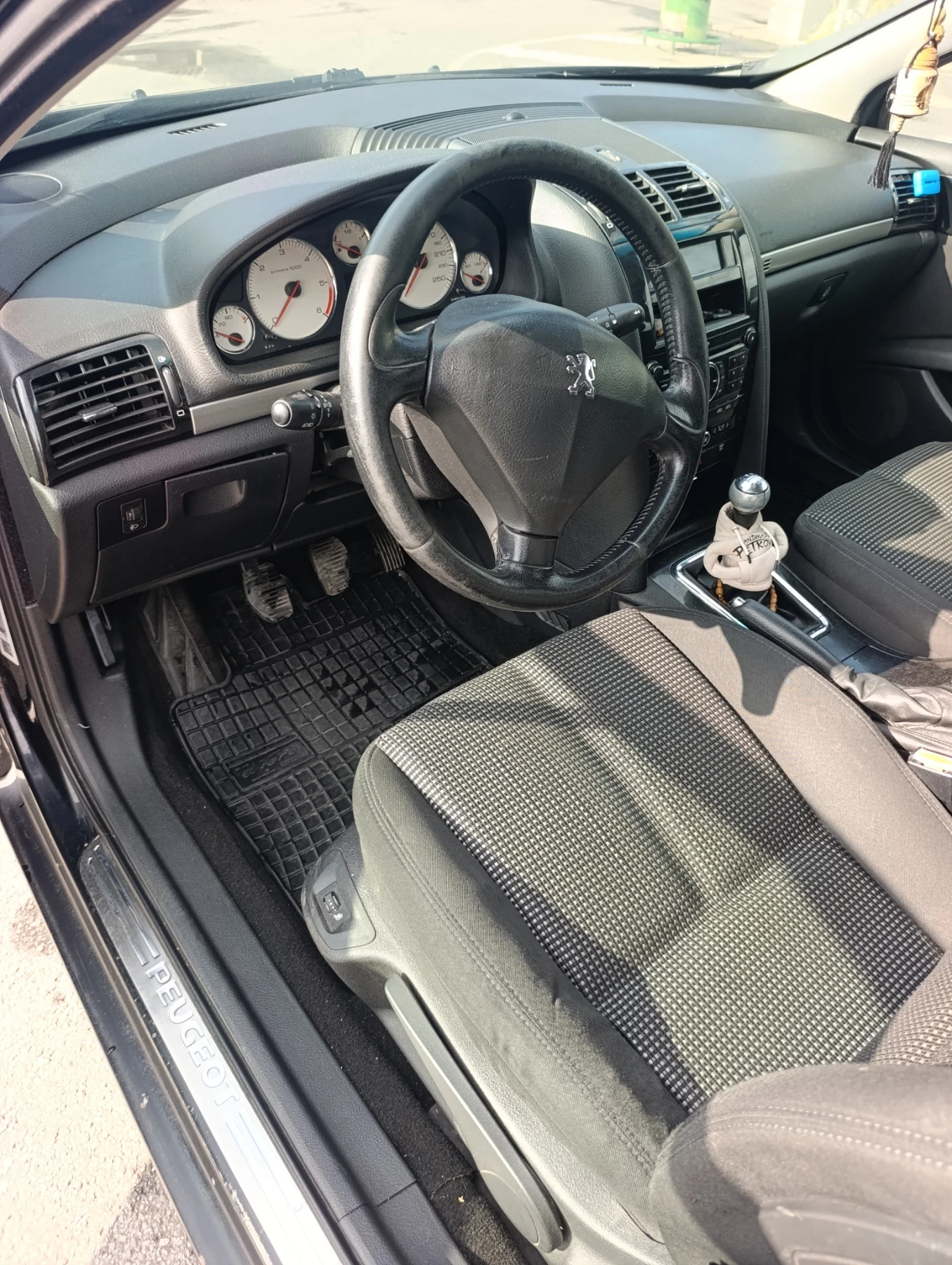 Peugeot 407 407 SW 1.6hdi, снимка 11 - Автомобили и джипове - 55879378