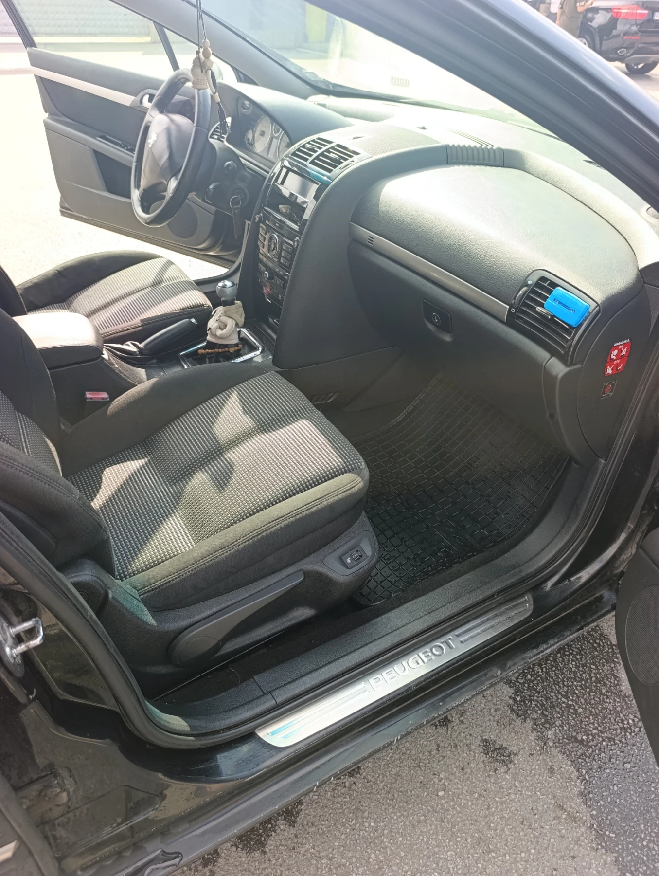Peugeot 407 407 SW 1.6hdi, снимка 12 - Автомобили и джипове - 55879378