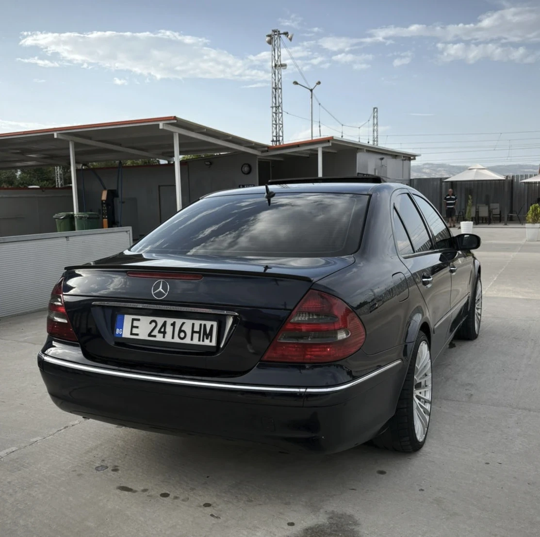 Mercedes-Benz E 270, снимка 4 - Автомобили и джипове - 55887643