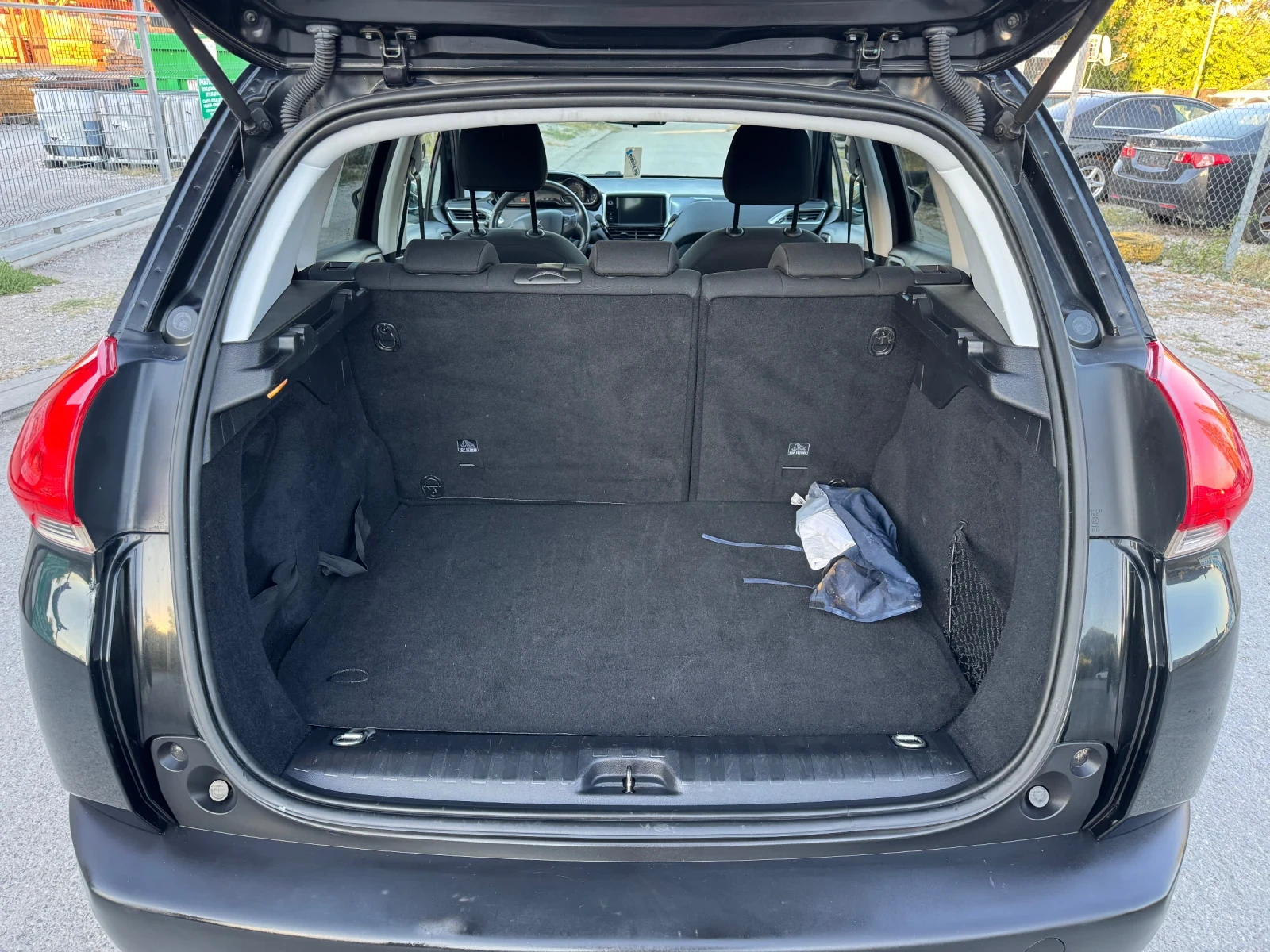 Peugeot 2008 1.6hdi style , снимка 14 - Автомобили и джипове - 55943190