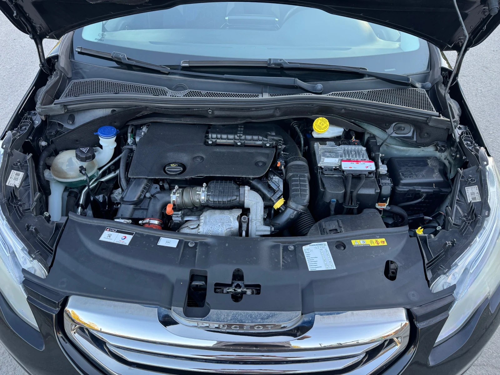 Peugeot 2008 1.6hdi style , снимка 15 - Автомобили и джипове - 55943190