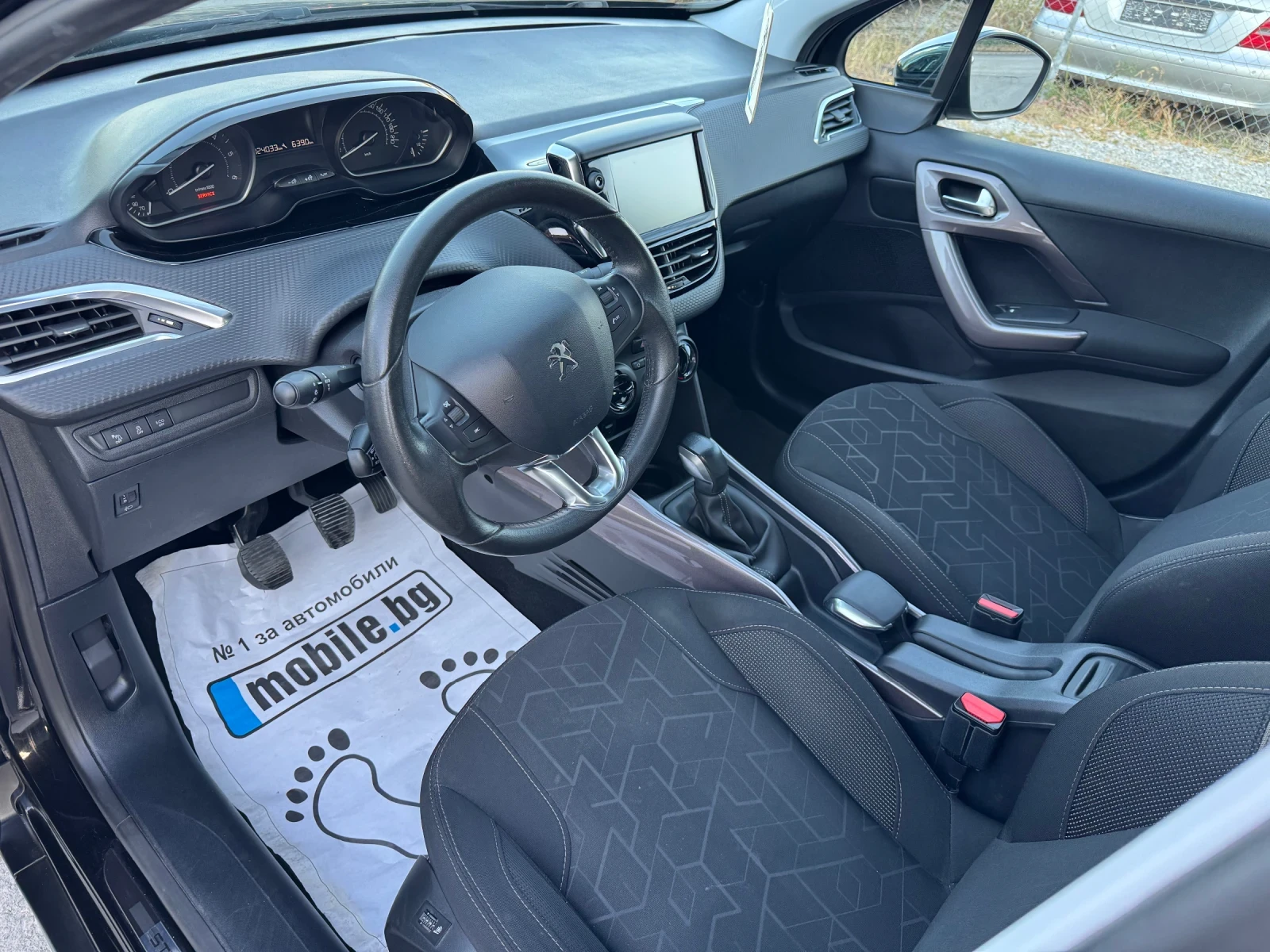 Peugeot 2008 1.6hdi style , снимка 10 - Автомобили и джипове - 55943190