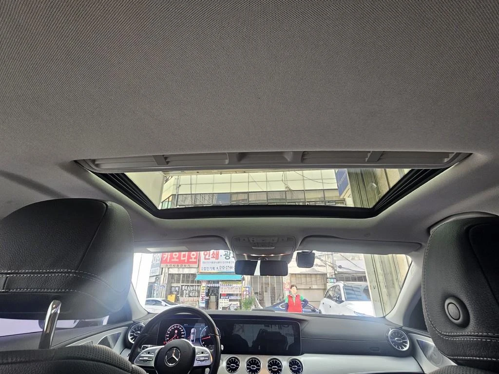 Mercedes-Benz CLS 400 BLIND SPOT* 360* ЕЛ. БАГАЖНИК* HUD* КРАЙНА ЦЕНА, снимка 13 - Автомобили и джипове - 55982491