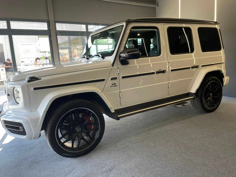 Mercedes-Benz G 63 AMG Carbon* 3D Burmester* 3xTV* 360* Pano* Full, снимка 5 - Автомобили и джипове - 47382958