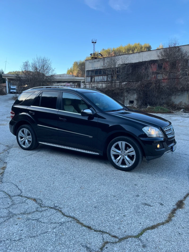 Mercedes-Benz ML 350, снимка 2 - Автомобили и джипове - 52514983