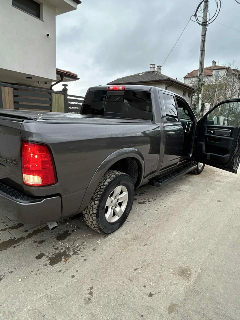 Dodge RAM 1500 Пикап, снимка 4 - Автомобили и джипове - 52708956