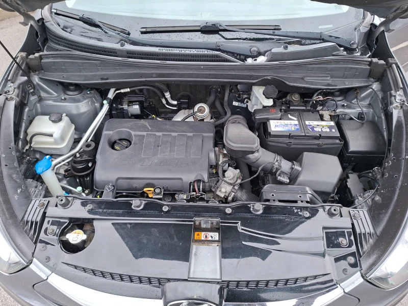 Hyundai IX35 1.7 CRDI, снимка 17 - Автомобили и джипове - 53210304