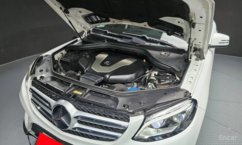 Mercedes-Benz GLE 350, снимка 6 - Автомобили и джипове - 53239669