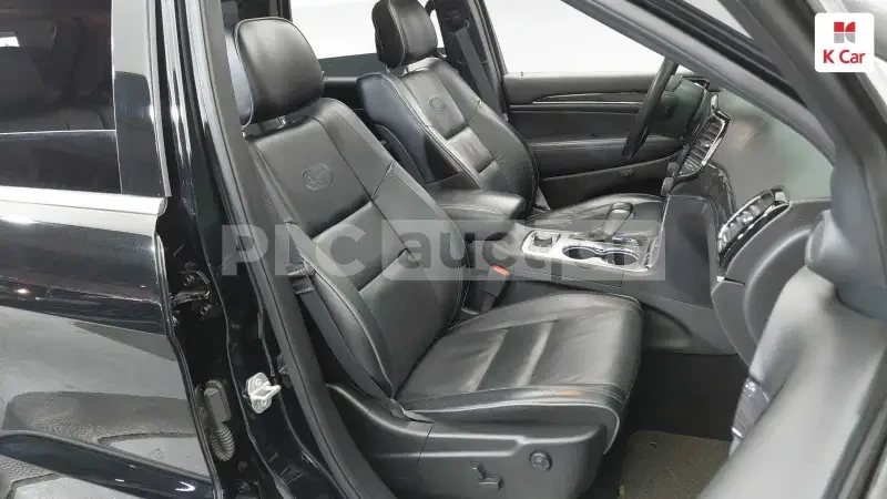 Jeep Grand cherokee 3.6 AWD | DISTRONIC | LANE | ОБДУХВАНЕ | ТЕХНОТЕСТ, снимка 9 - Автомобили и джипове - 54229603