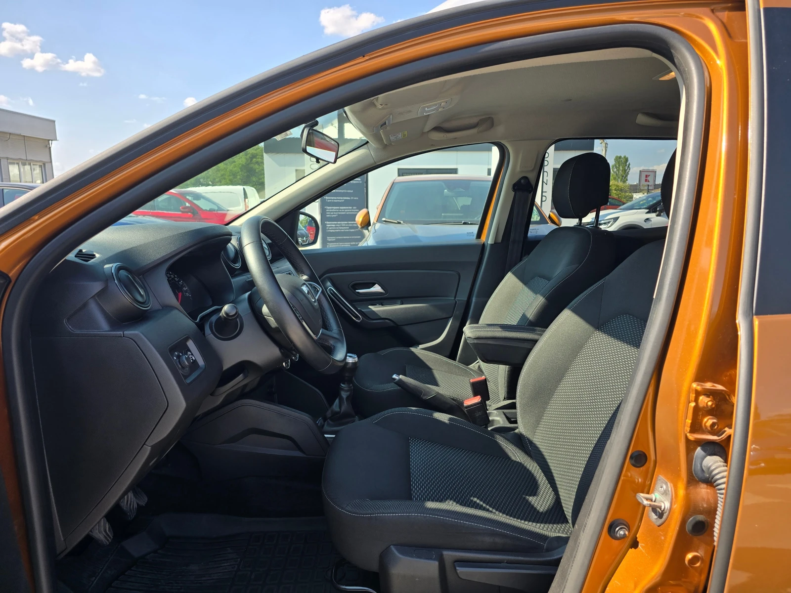 Dacia Duster 1.0 Tce LPG - изображение 6
