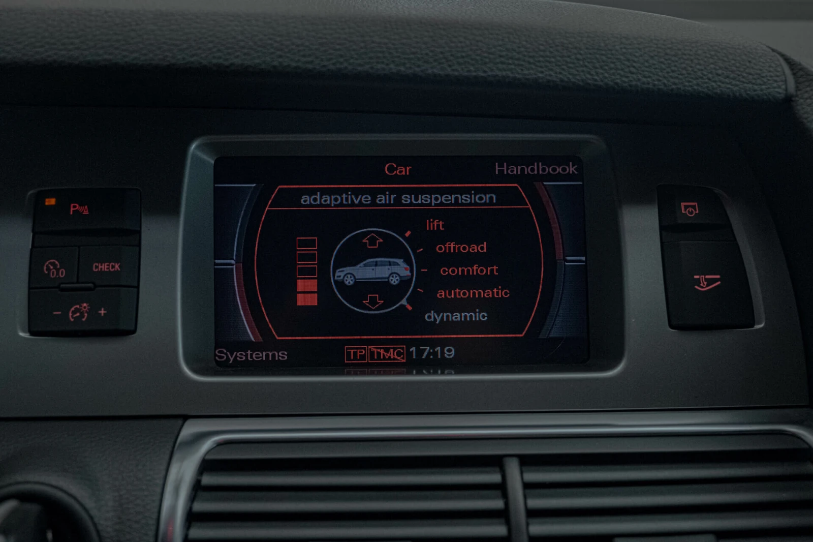 Audi Q7 4.2TDI/BANG&OLUFSEN/Камера/Подгрев/SLINE - изображение 9