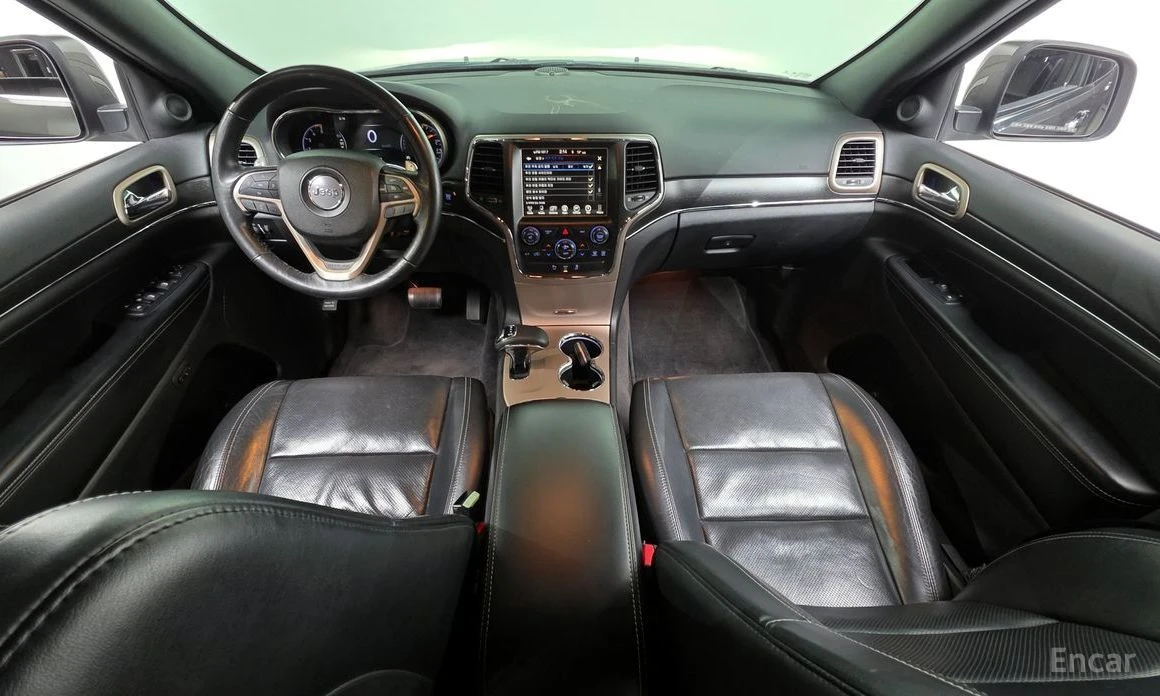 Jeep Grand Wagoneer, снимка 7 - Автомобили и джипове - 53884314