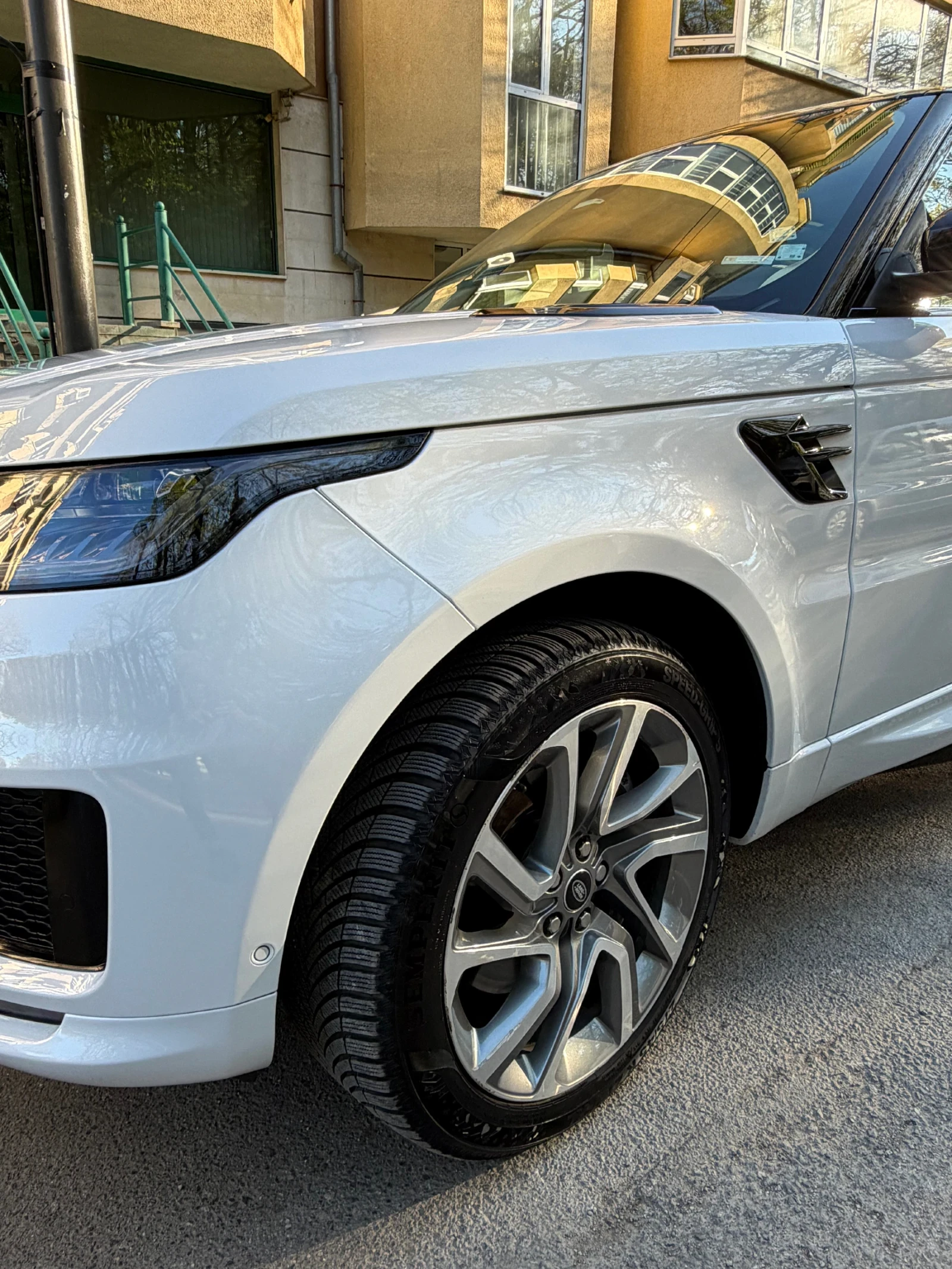 Land Rover Range Rover Sport Autobiography, снимка 4 - Автомобили и джипове - 54247833