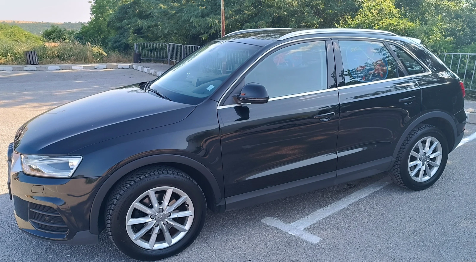 Audi Q3 2.0TDI quattro S-Tronic* Sport* ПЕРФЕКТЕН* , снимка 4 - Автомобили и джипове - 55072618