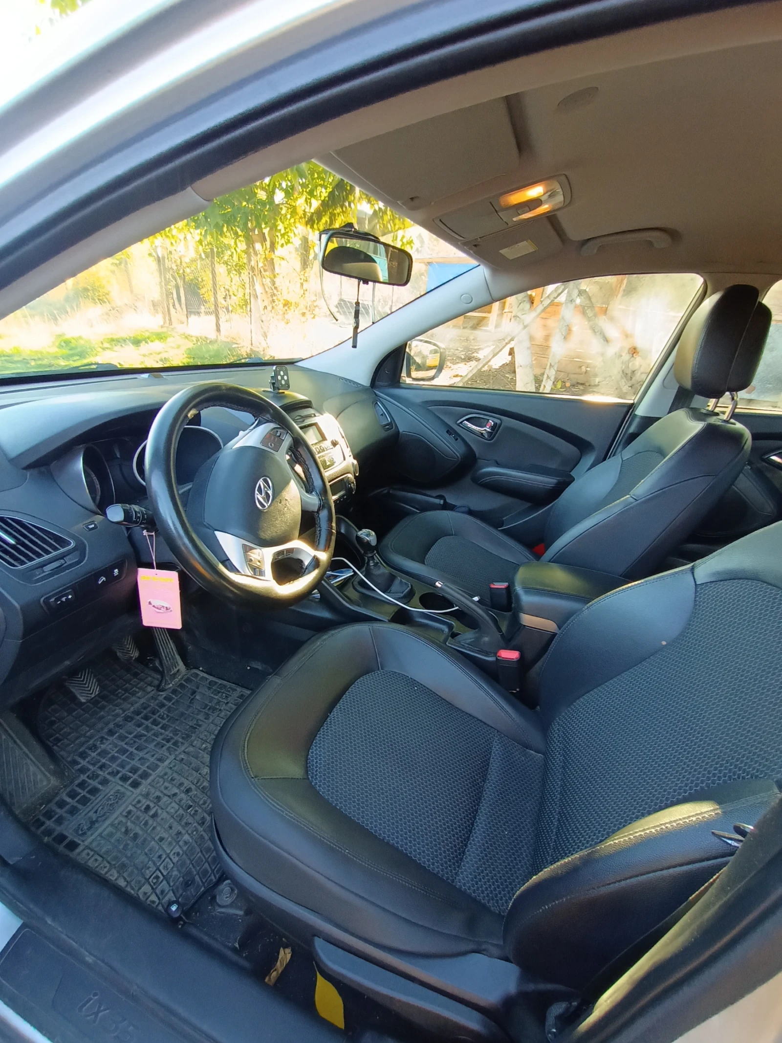 Hyundai IX35, снимка 13 - Автомобили и джипове - 56225548