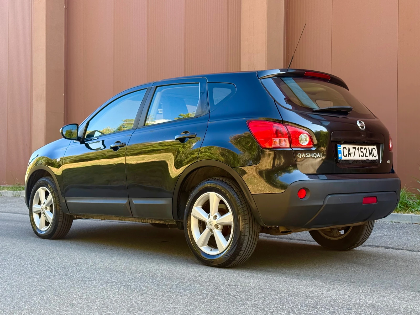 Nissan Qashqai, снимка 3 - Автомобили и джипове - 56332227