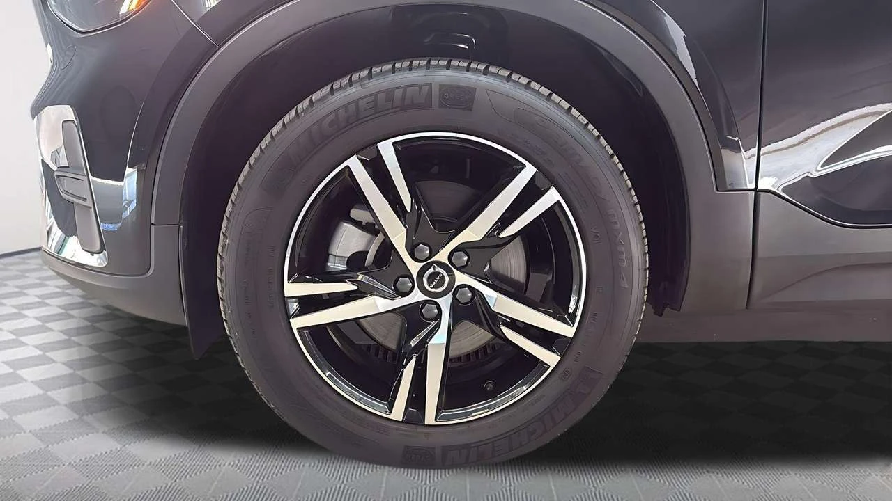 Volvo XC40 Core| CPO with unlimited kms| Wireless charging| 3 | Mobile.bg � ����������� 2