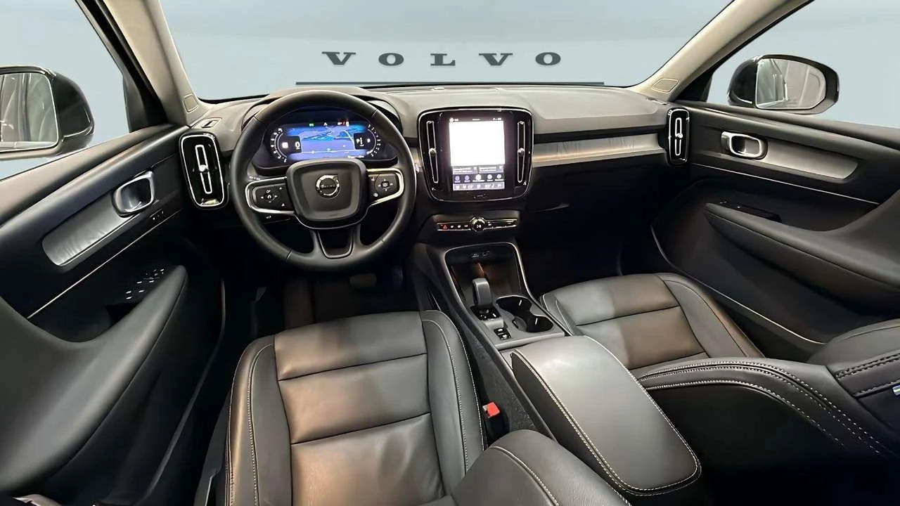 Volvo XC40 Core| CPO with unlimited kms| Wireless charging| 3 | Mobile.bg � ����������� 3