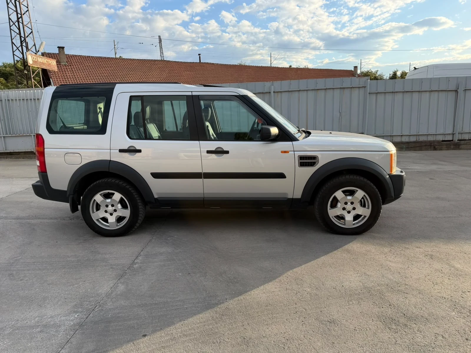 Land Rover Discovery, снимка 6 - Автомобили и джипове - 56588476