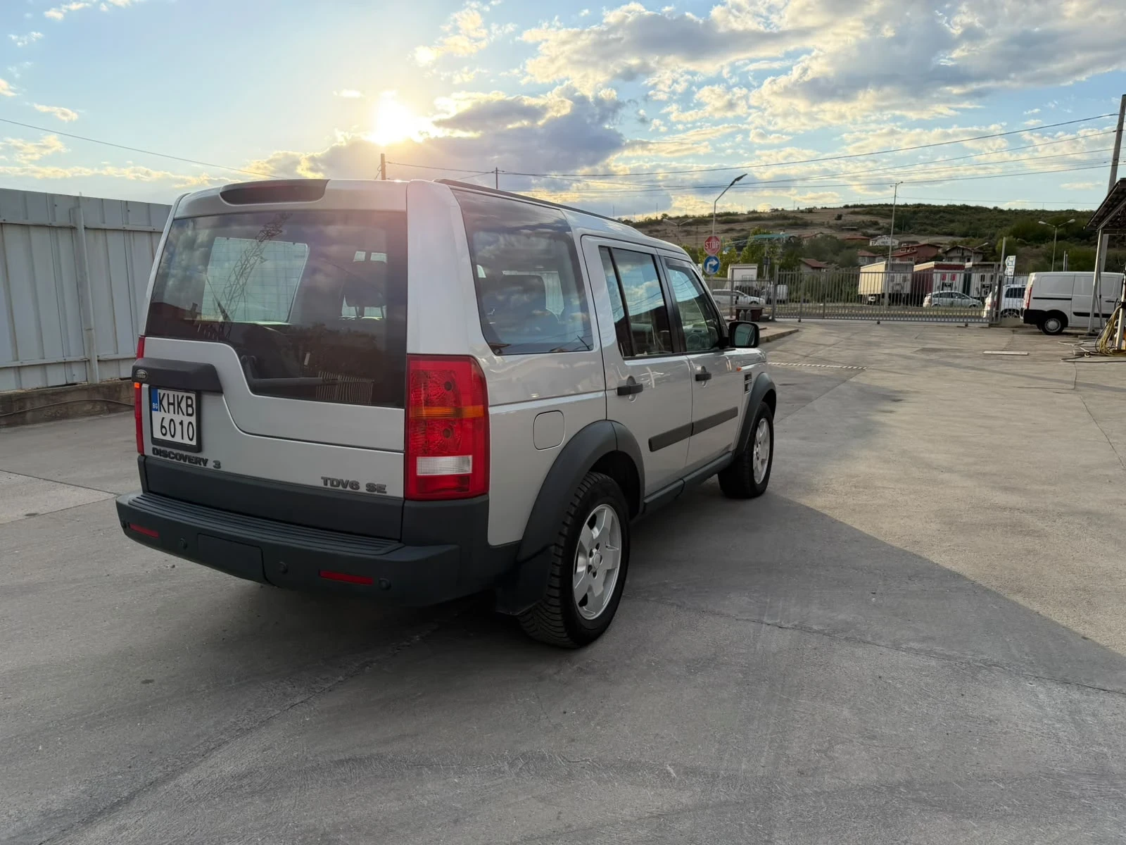 Land Rover Discovery, снимка 4 - Автомобили и джипове - 56588476