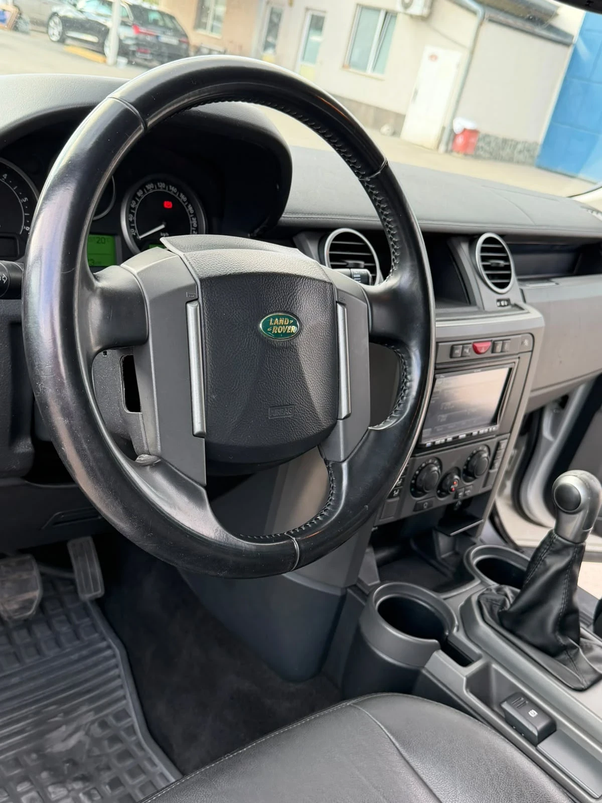 Land Rover Discovery, снимка 17 - Автомобили и джипове - 56588476