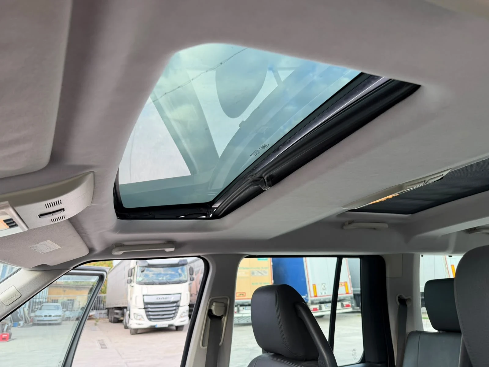 Land Rover Discovery, снимка 14 - Автомобили и джипове - 56588476