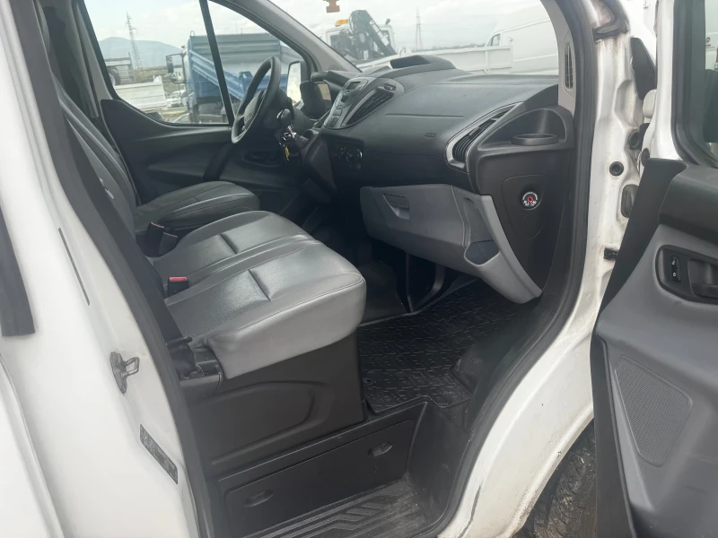 Ford Transit Custom, снимка 10 - Бусове и автобуси - 52500716