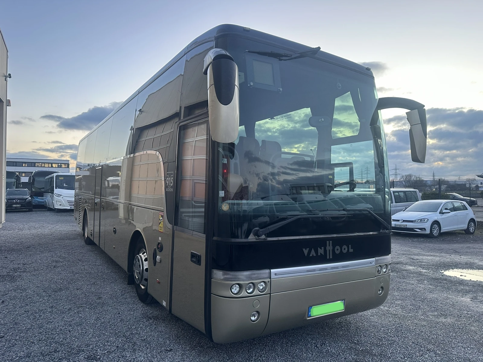 Vanhool Acron 915 Acron