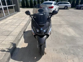  Piaggio XEvo