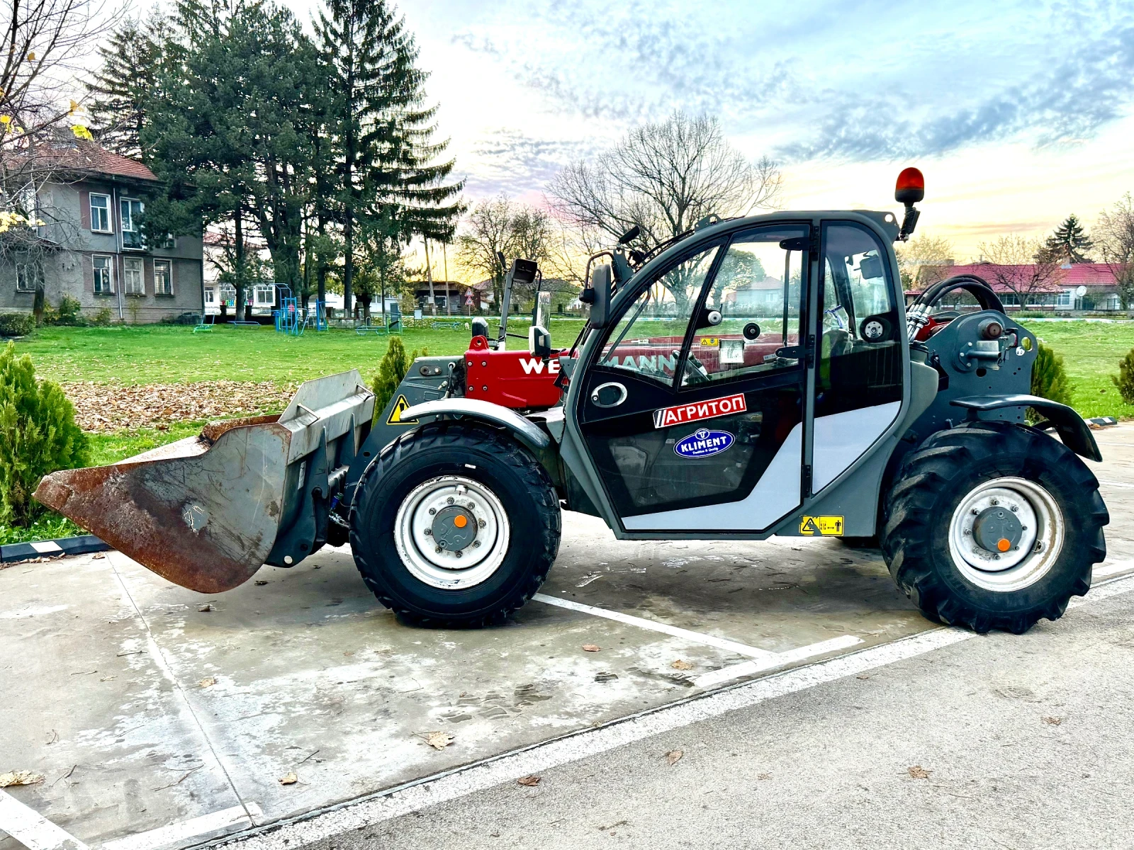   Weidemann T6027 | Mobile.bg   6