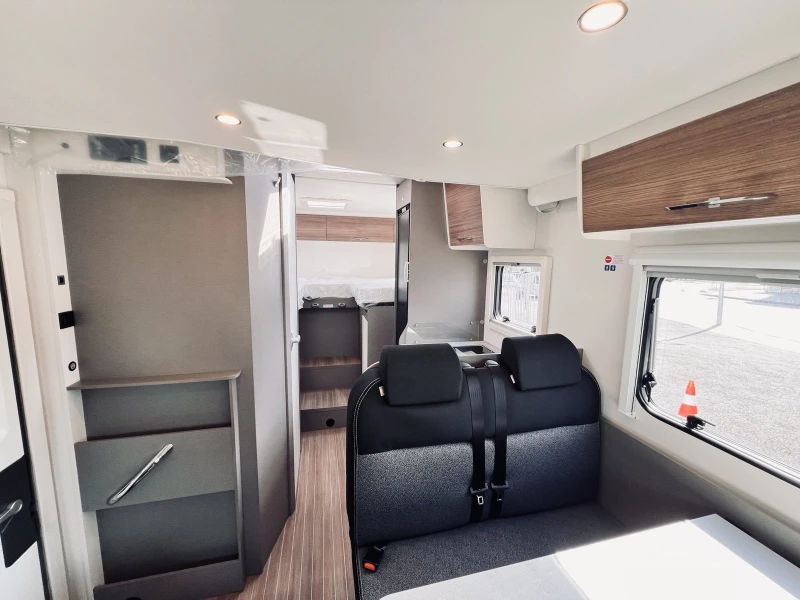 Кемпер HYMER / ERIBA Etrusco T69SB KЛИМАТИК WEBASTO СОЛАР , снимка 9 - Каравани и кемпери - 50292560