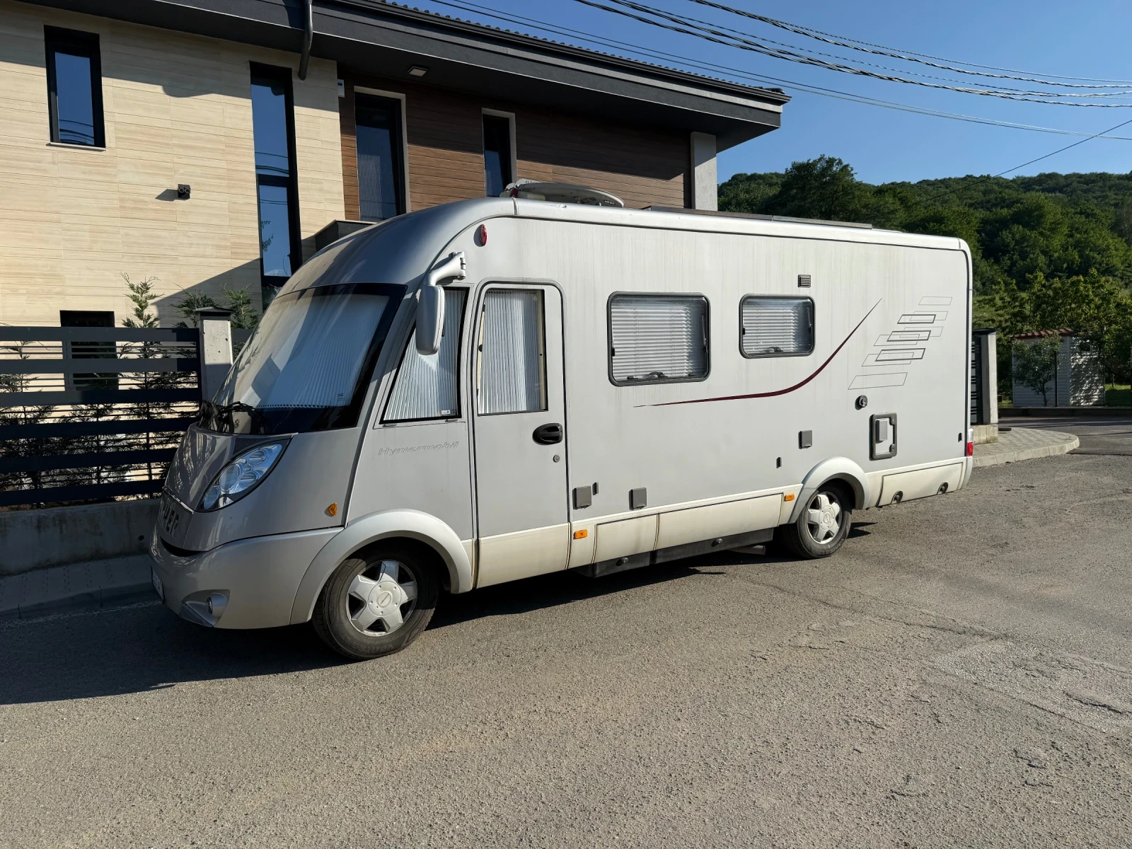 Кемпер HYMER / ERIBA B654 SL 3000 D 158 к.с., снимка 2 - Каравани и кемпери - 55025688