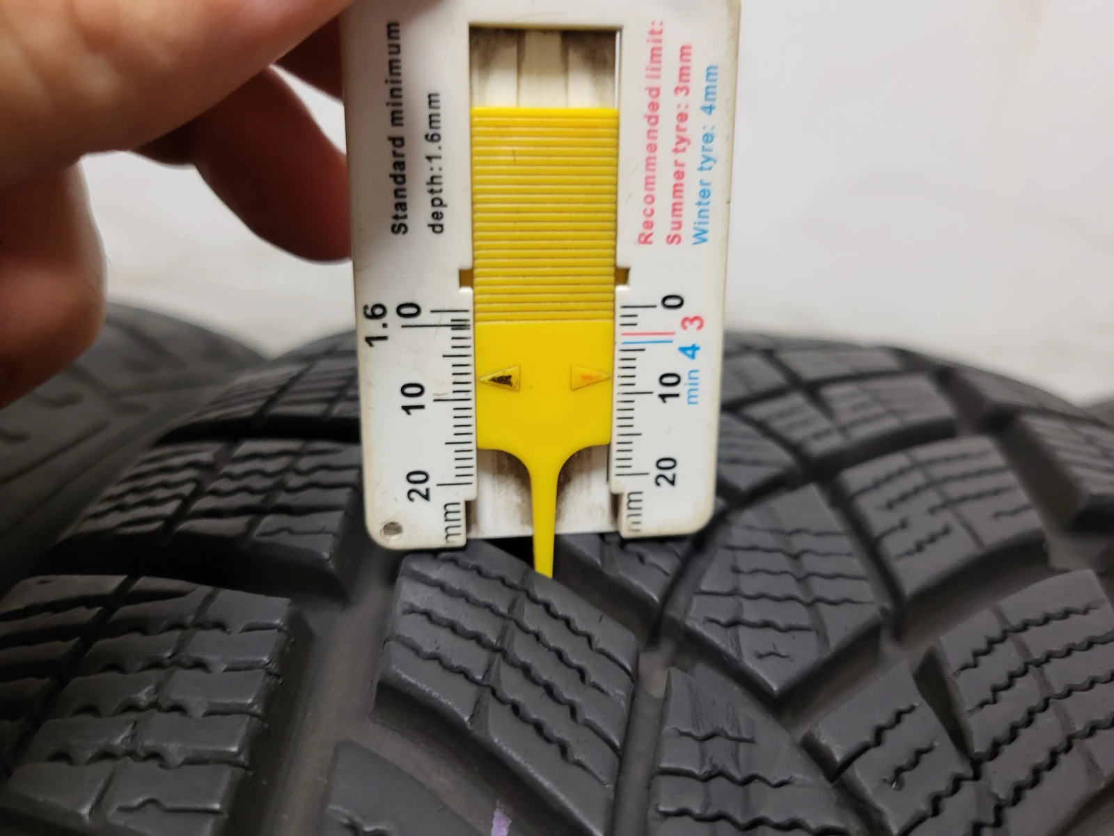 ���� 215/50R19 | Mobile.bg � ����������� 5