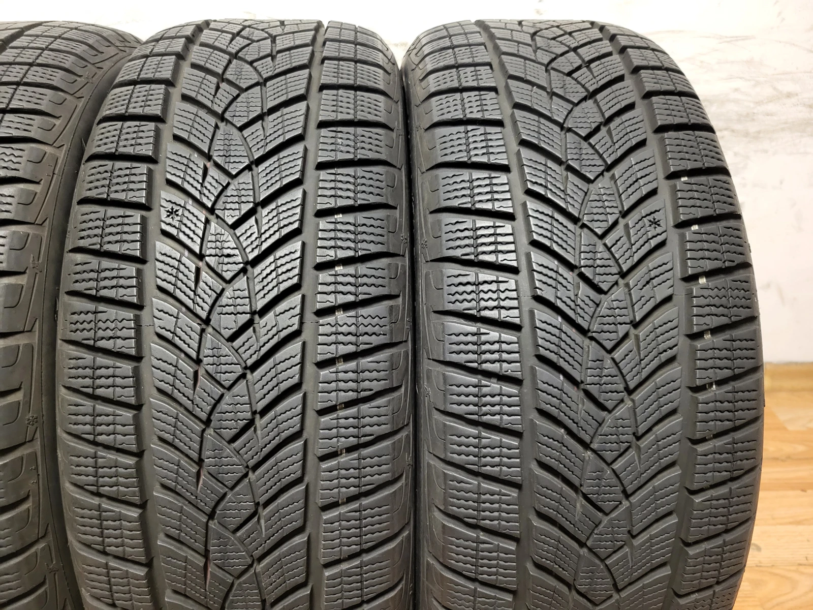 ���� 215/50R19 | Mobile.bg � ����������� 3